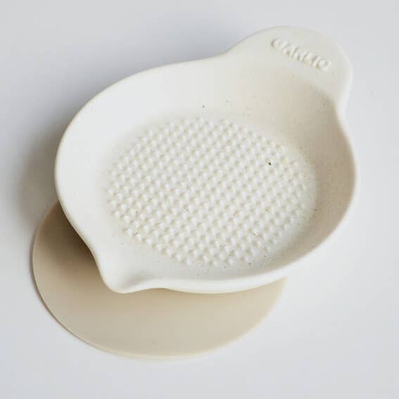 Japanese garlic grater neutral cream ceramic pottery round