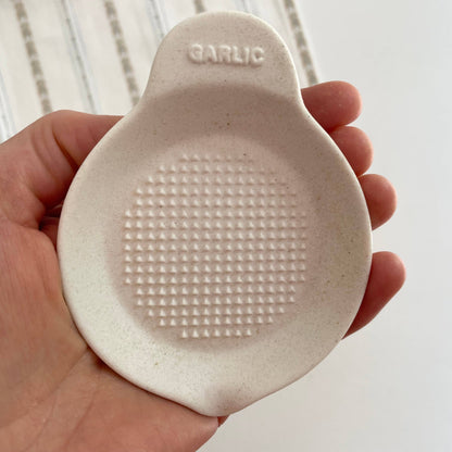 Japanese garlic grater neutral cream ceramic pottery round